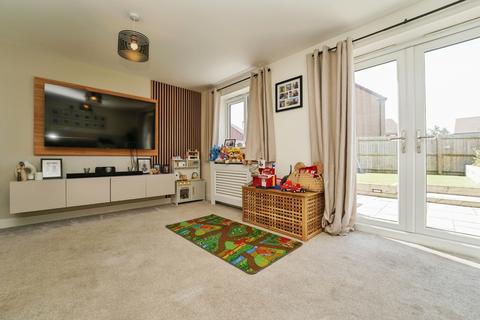 3 bedroom semi-detached house for sale, Rudge Close, Hardwicke, Gloucester, Gloucestershire, GL2