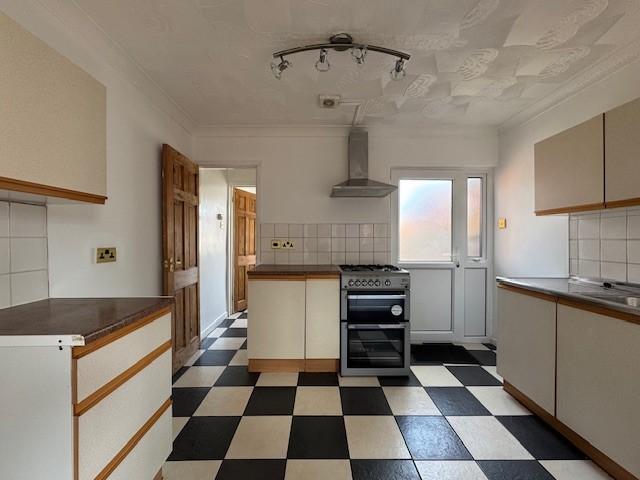 House in Southampton - View 2