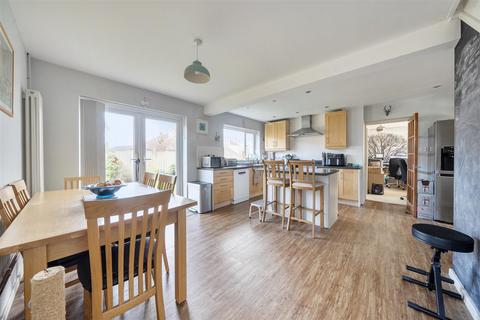 4 bedroom house for sale, Trent Road, Oakham LE15
