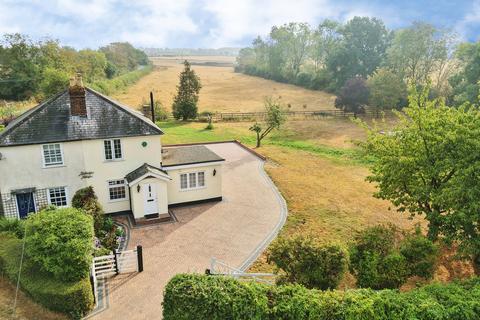 3 bedroom semi-detached house for sale, Tanhouse Lane, Navestockside, Brentwood
