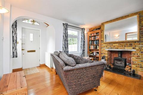 3 bedroom semi-detached house for sale, Tanhouse Lane, Navestockside, Brentwood