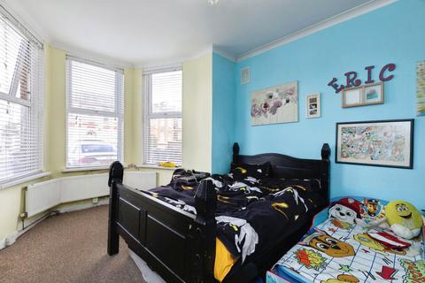 undefined, York Road, Ilford, IG1