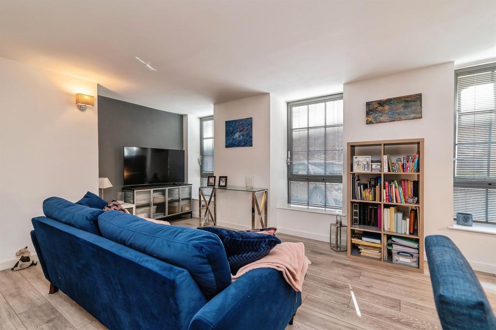 Apartment in Nottingham - More