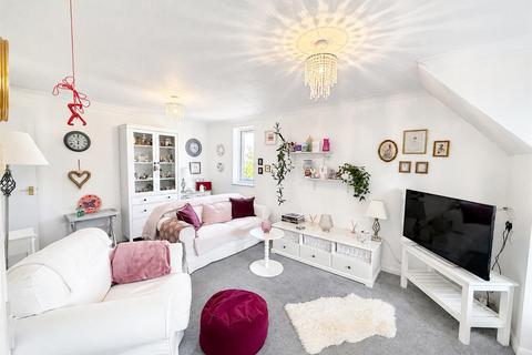 1 bedroom retirement property for sale, Chelmsford Road, Shenfield