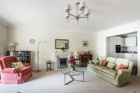 2 bedroom retirement property for sale, HARTFIELD ROAD, LEATHERHEAD, KT22