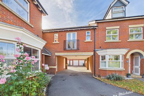 undefined, Whitebeam Close, Weston Turville