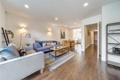 4 bedroom terraced house for sale, Pages Walk, London, SE1