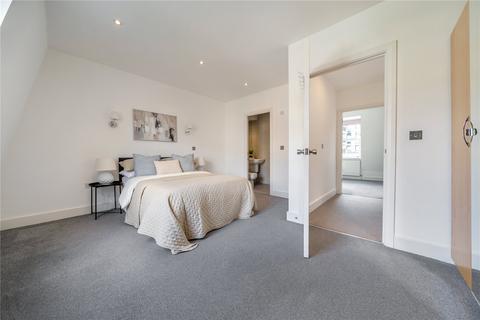 4 bedroom terraced house for sale, Pages Walk, London, SE1