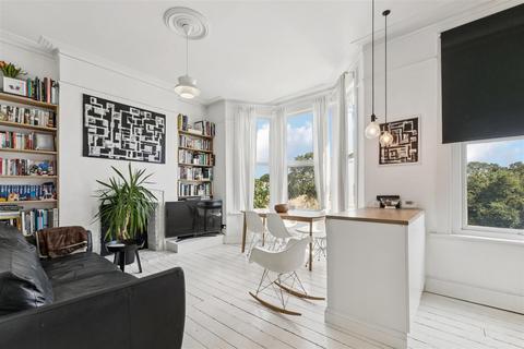 Chiswick Lane, London, W4