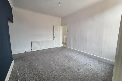 2 bedroom flat to rent, Crofton Street, South Shields, NE34