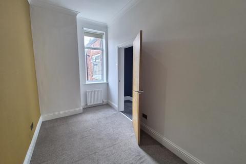 2 bedroom flat to rent, Cantebury Street, South Shields, NE33