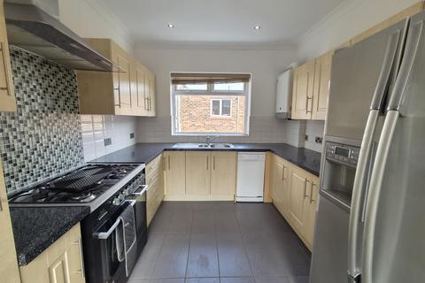 2 bedroom flat to rent, Cantebury Street, South Shields, NE33