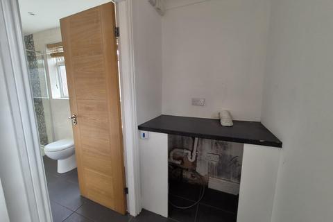 2 bedroom flat to rent, Cantebury Street, South Shields, NE33