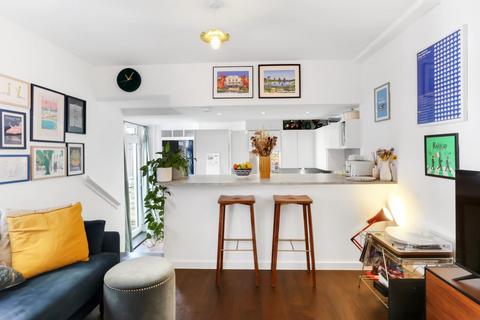 1 bedroom flat for sale, Adolphus Road, London, N4