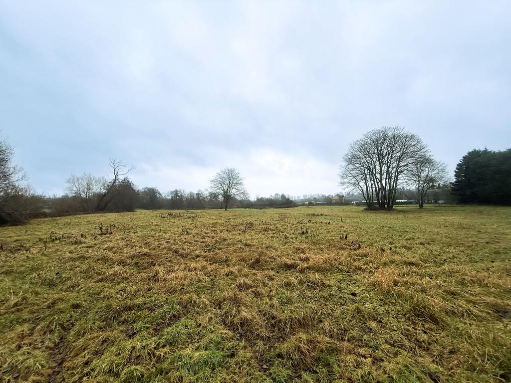 Tilthams Corner Road, Bramley GU5 - More