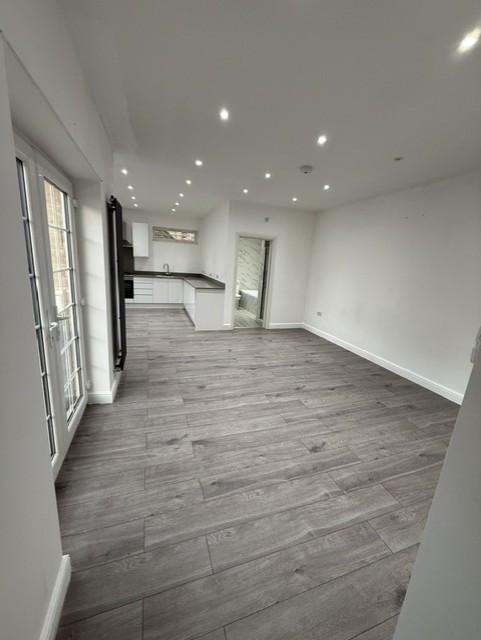 Apartment in Welling - View 5