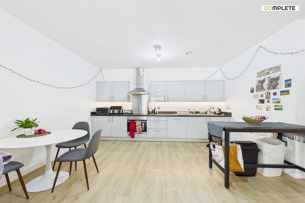 Apartment in Manchester - View 4