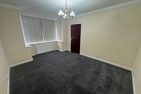 4 bedroom semi-detached house to rent, Cardinal Street, Manchester M8