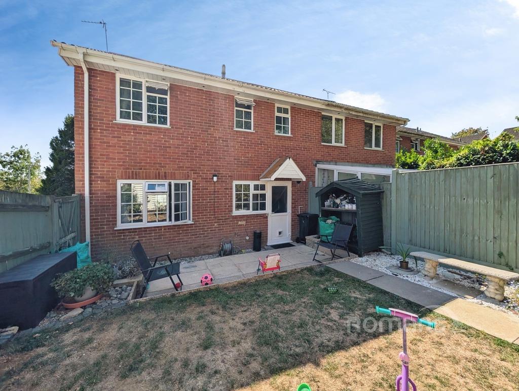 House in Reading, Earley - View 2