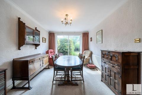 3 bedroom detached house for sale, Swakeleys Road, Ickenham, UB10