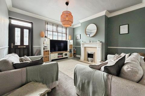 3 bedroom terraced house for sale, First Street, Bradford BD12