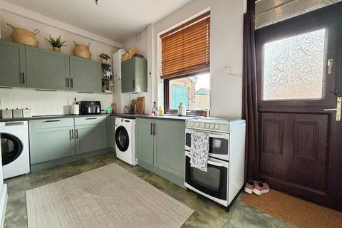 3 bedroom terraced house for sale, First Street, Bradford BD12