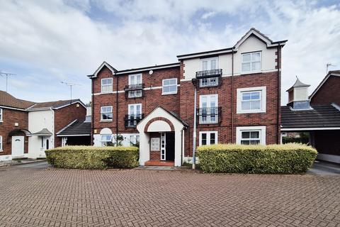 2 bedroom flat for sale, Howdale Road, Hull, HU8