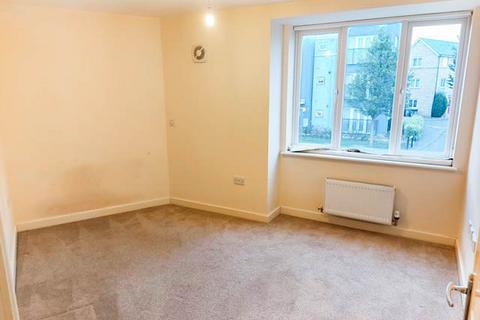 2 bedroom flat to rent, Chieftain Way, Cambridge, CB4