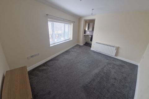 2 bedroom flat to rent, Red Bank Road, Bispham, Blackpool, FY2