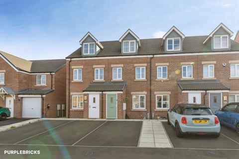 3 bedroom townhouse for sale, Chalk Hill Road, Houghton le Spring, DH4
