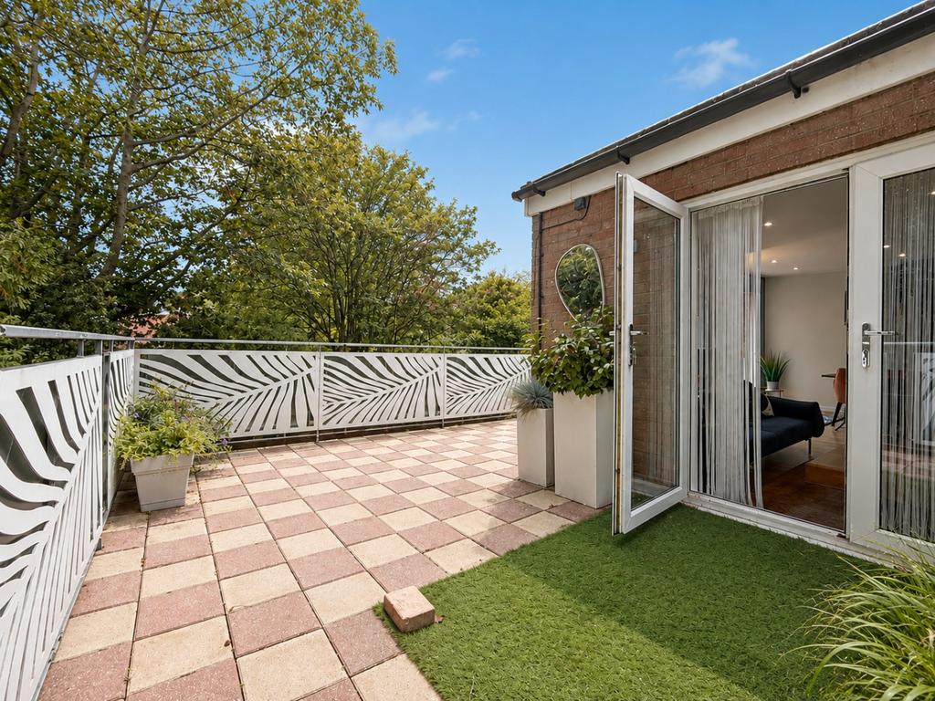 Apartment in Dorset - View 5