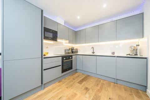 1 bedroom flat for sale, Longley Road, London SW17