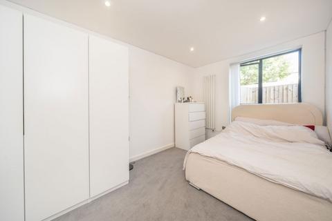 1 bedroom flat for sale, Longley Road, London SW17