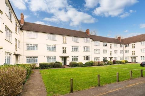 3 bedroom flat for sale, Watford Way, London, NW4