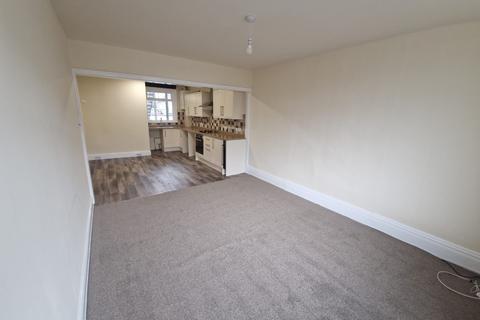 2 bedroom flat to rent, Red Bank Road, Bispham, Blackpool, FY2