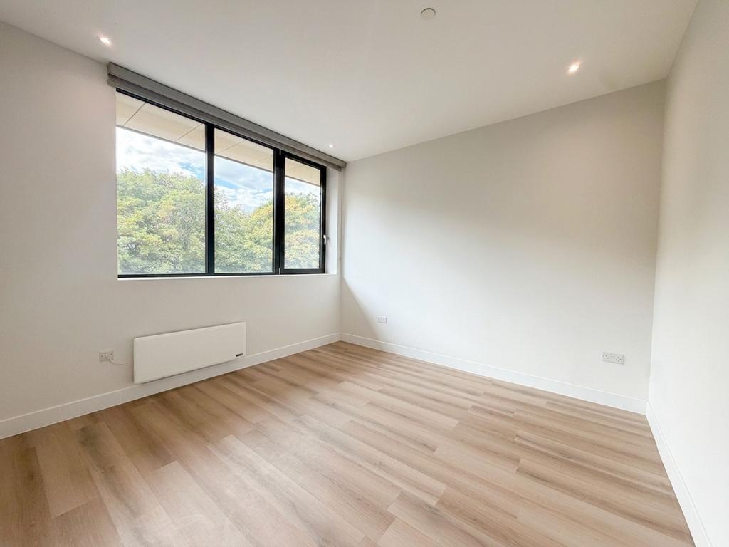 House in Greater London - View 5