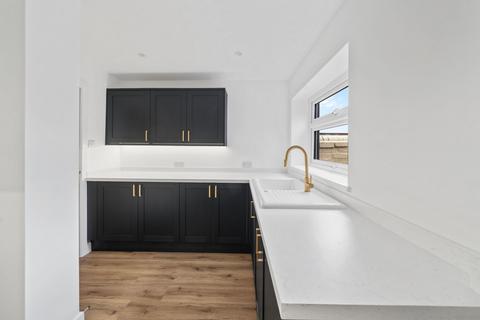 3 bedroom terraced house for sale, Windleshaw Road, Dentons Green, WA10