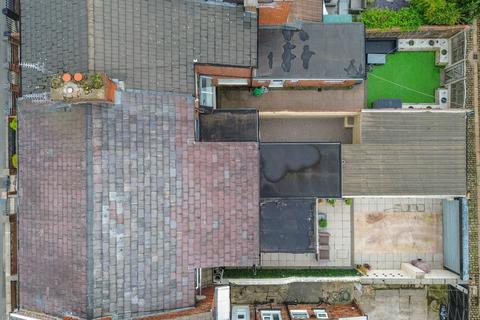 3 bedroom terraced house for sale, Windleshaw Road, Dentons Green, WA10