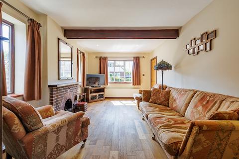 4 bedroom detached house for sale, Winterhill Way, Guildford, Surrey, GU4