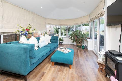 4 bedroom detached house for sale, Cardigan Road, Kettering NN14