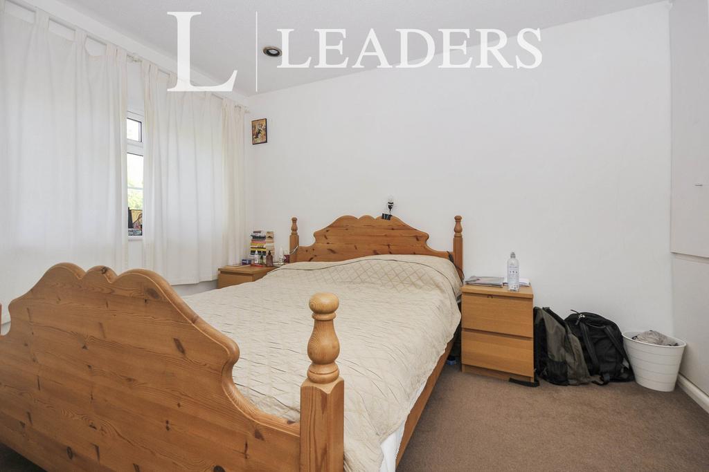 House in Bromley - View 4