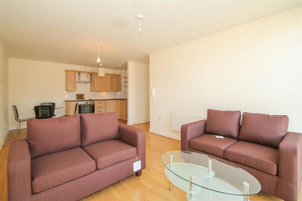Apartment in Salford, Greater Manchester - View 2