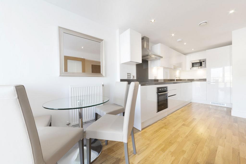 Apartment in Greenwich - View 5