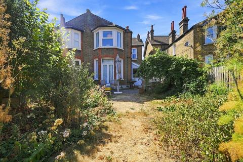 3 bedroom house for sale, Wanstead Park, Aldersbrook