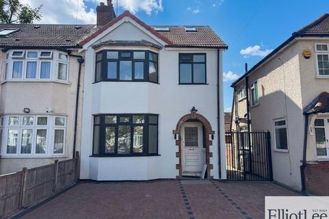 2 bedroom maisonette to rent, Somerset Road, Southall UB1