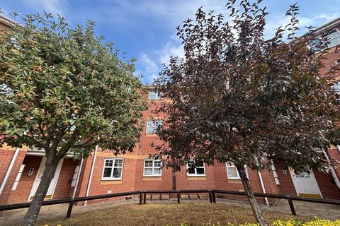 2 bedroom flat to rent, Black Eagle Court, Burton-on-Trent, DE14