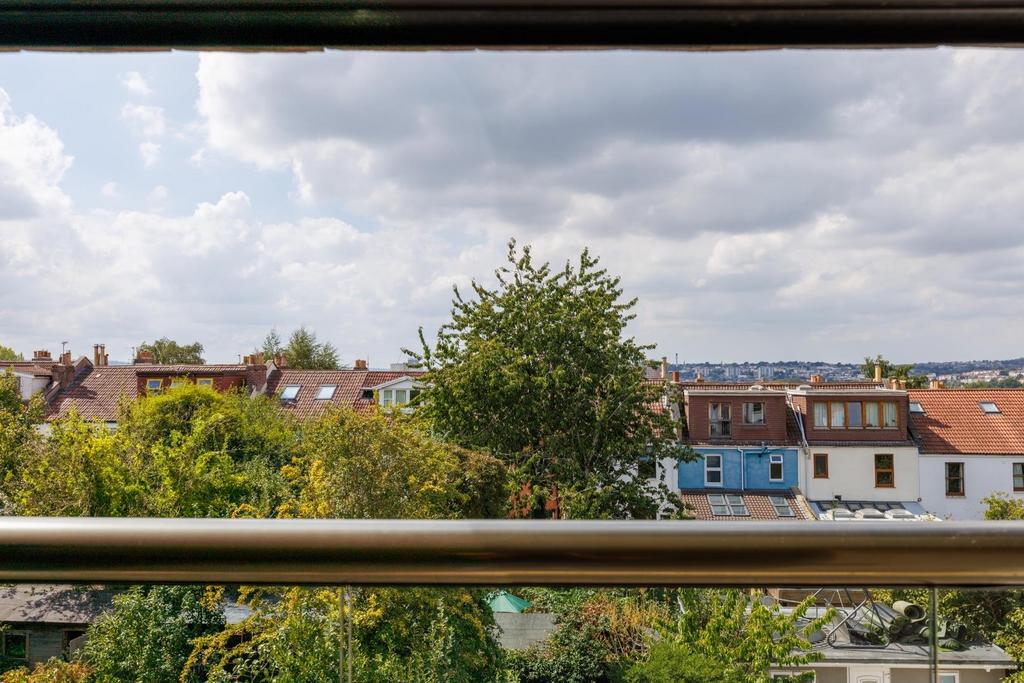 House in Bristol - View 4