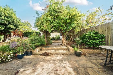 3 bedroom semi-detached house for sale, Victoria Road, Bromley, BR2