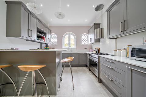 3 bedroom semi-detached house for sale, Victoria Road, Bromley, BR2