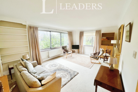 2 bedroom flat to rent, Westberry Court, CB3